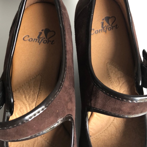 Brown Suede heels by Icomfort - Picture 3 of 6